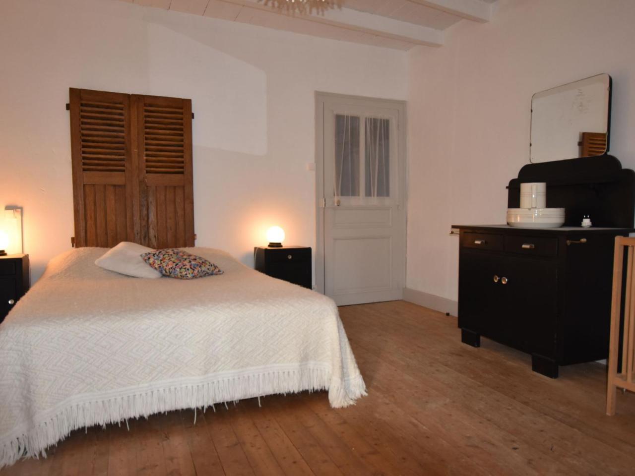 Spacious Holiday Home Near The Forest Barricourt المظهر الخارجي الصورة